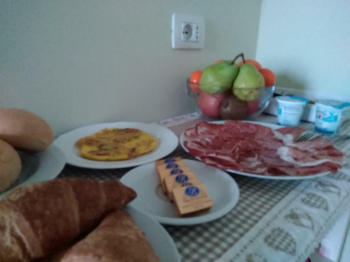 Il Vicolo 48 Bed & Breakfast Pesaro Exterior photo